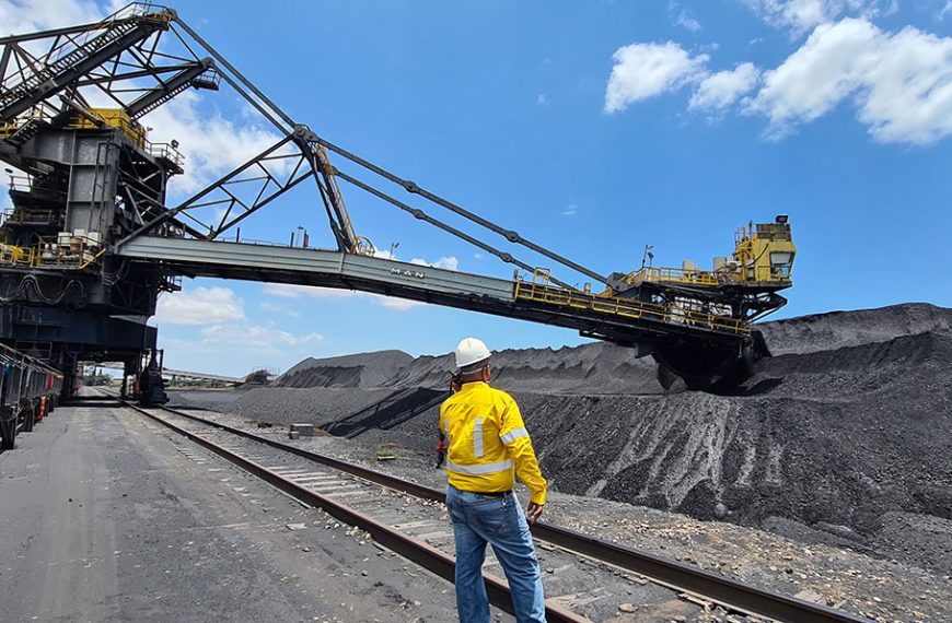 Colombia proposes ban on coal exploration, production