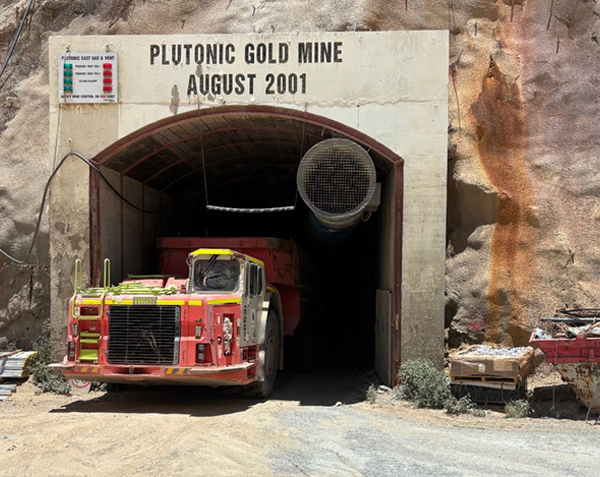 First stoping ore for Plutonic East